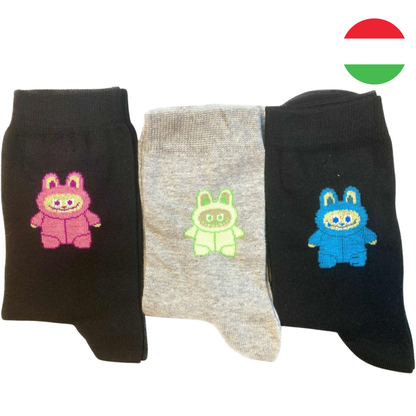 Labubu mintás bokazokni